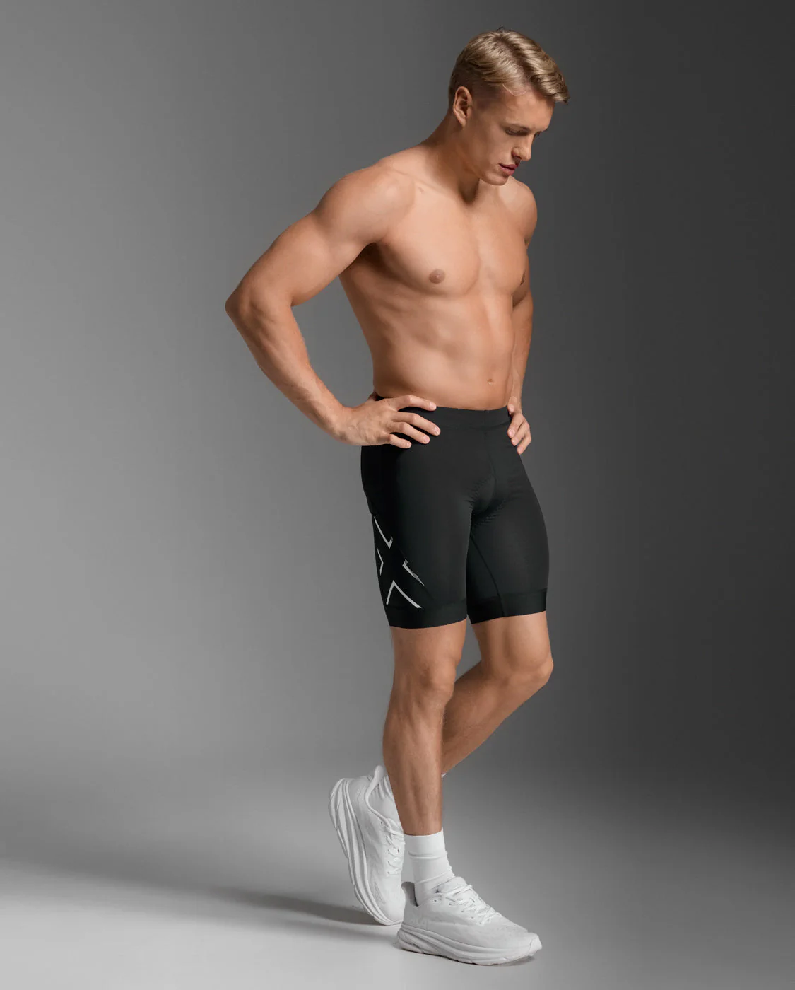 2XU Core 8 Inch Tri Short Mens - Image 3