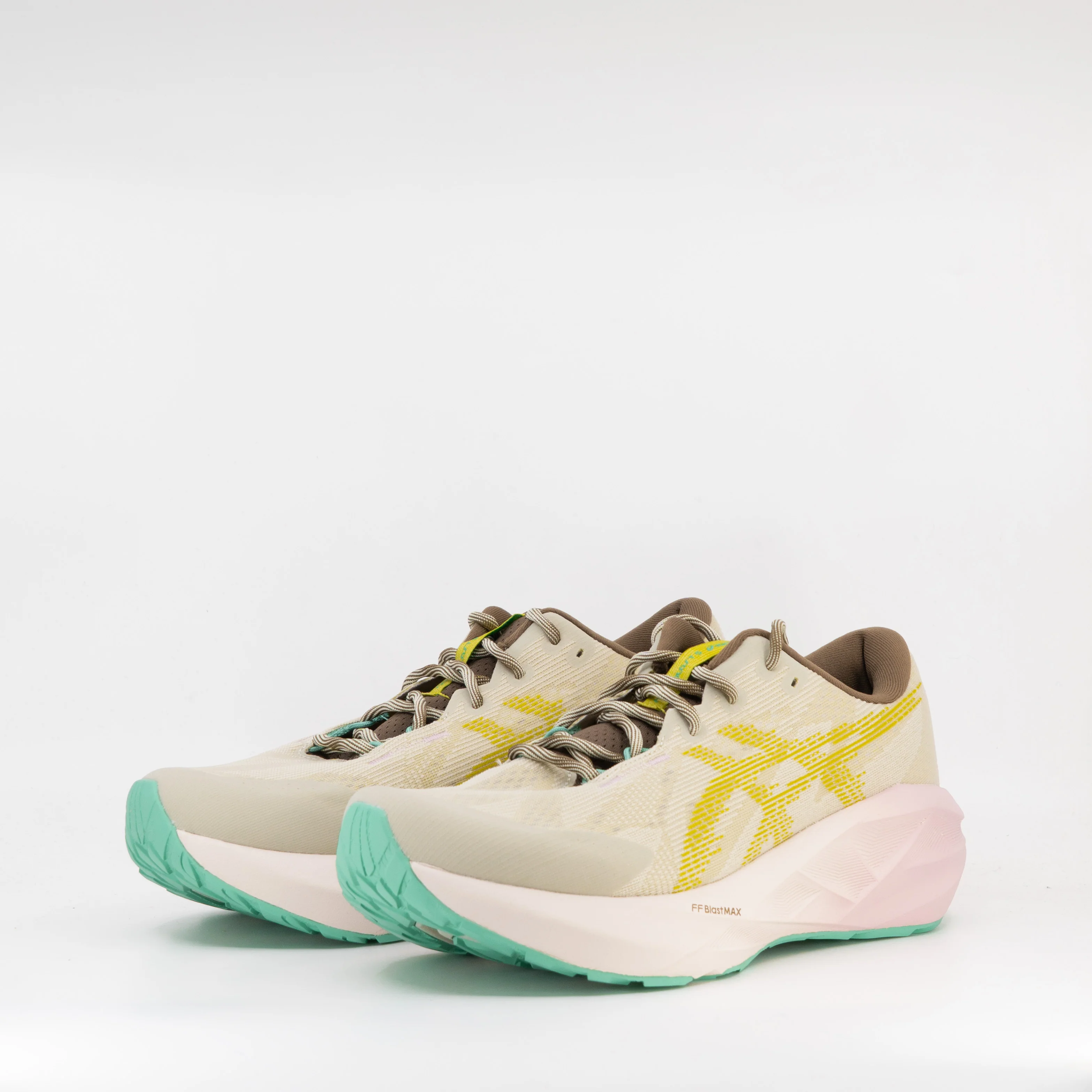 Asics Novablast 5 TR NB (B Standard) Womens Light Dust/Cacti