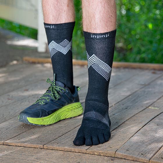 Ininji Run Lightweight Crew - Black - Image 3