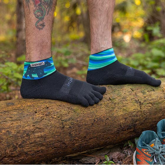 Injinji Artist Designed Mens Trail Mini-Crew Aurora - Image 3