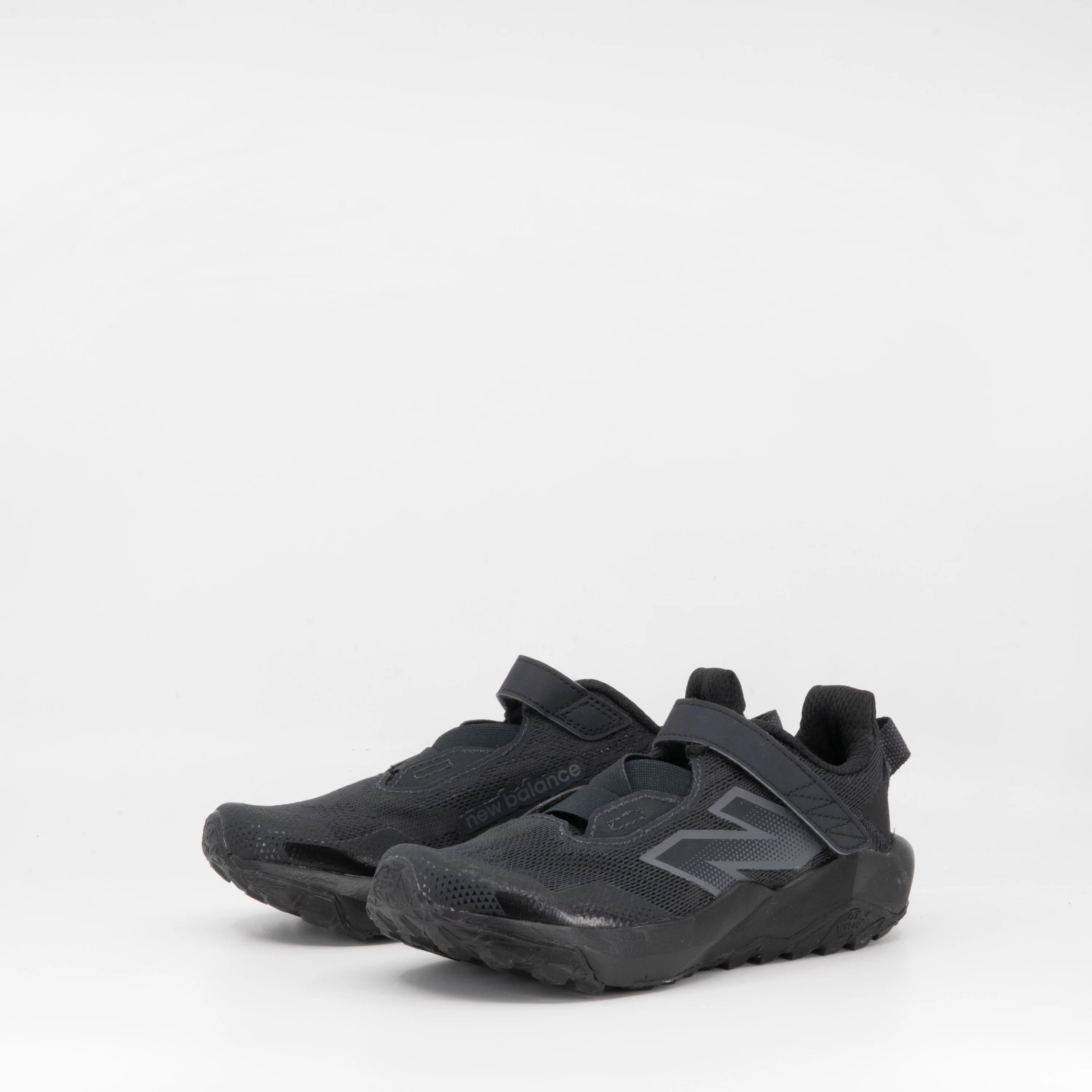 New Balance DynaSoft Nitrel V6 (Kids) Velcro Black/Black
