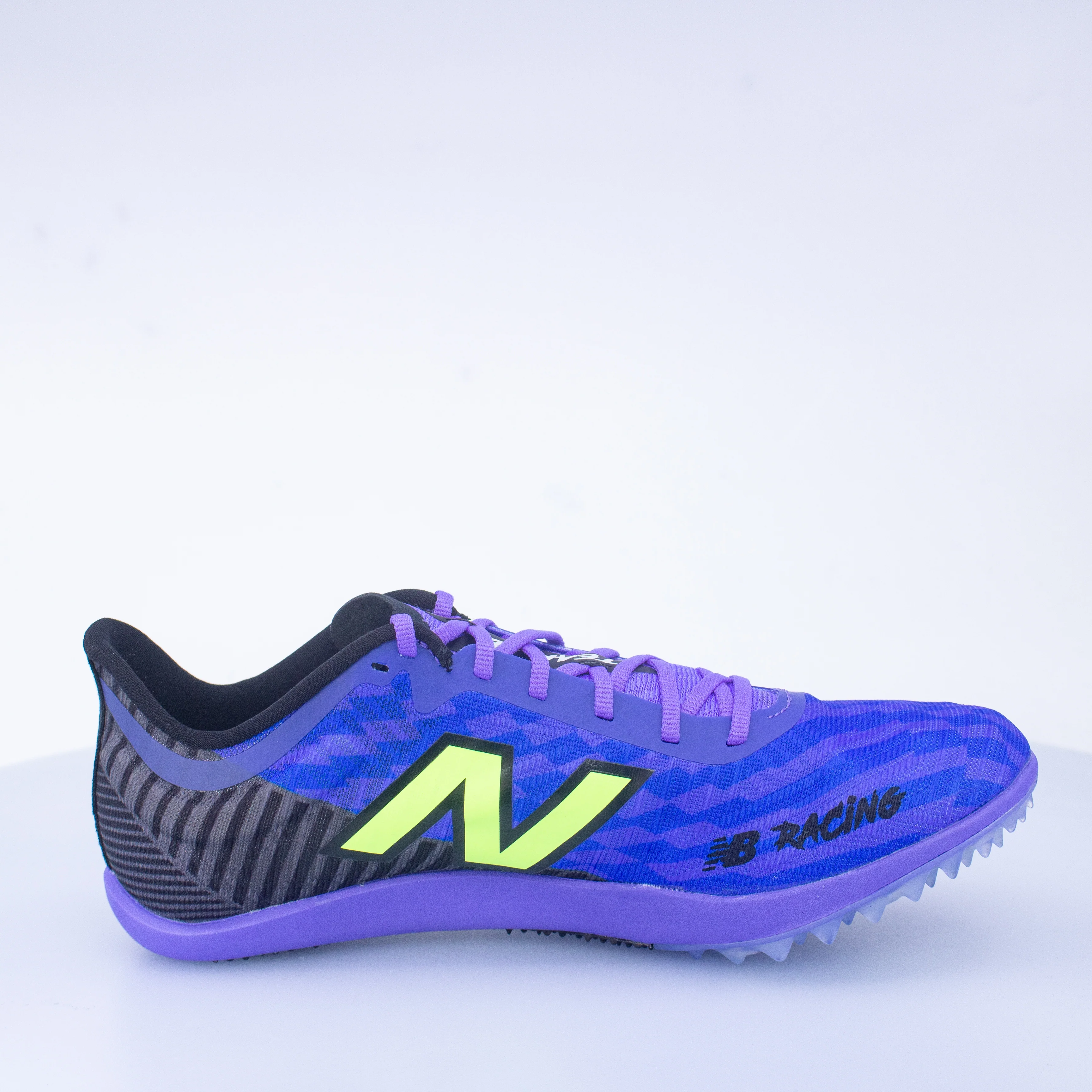 New Balance Fuelcell MD500 V9 (B Standard) Womens - Image 3
