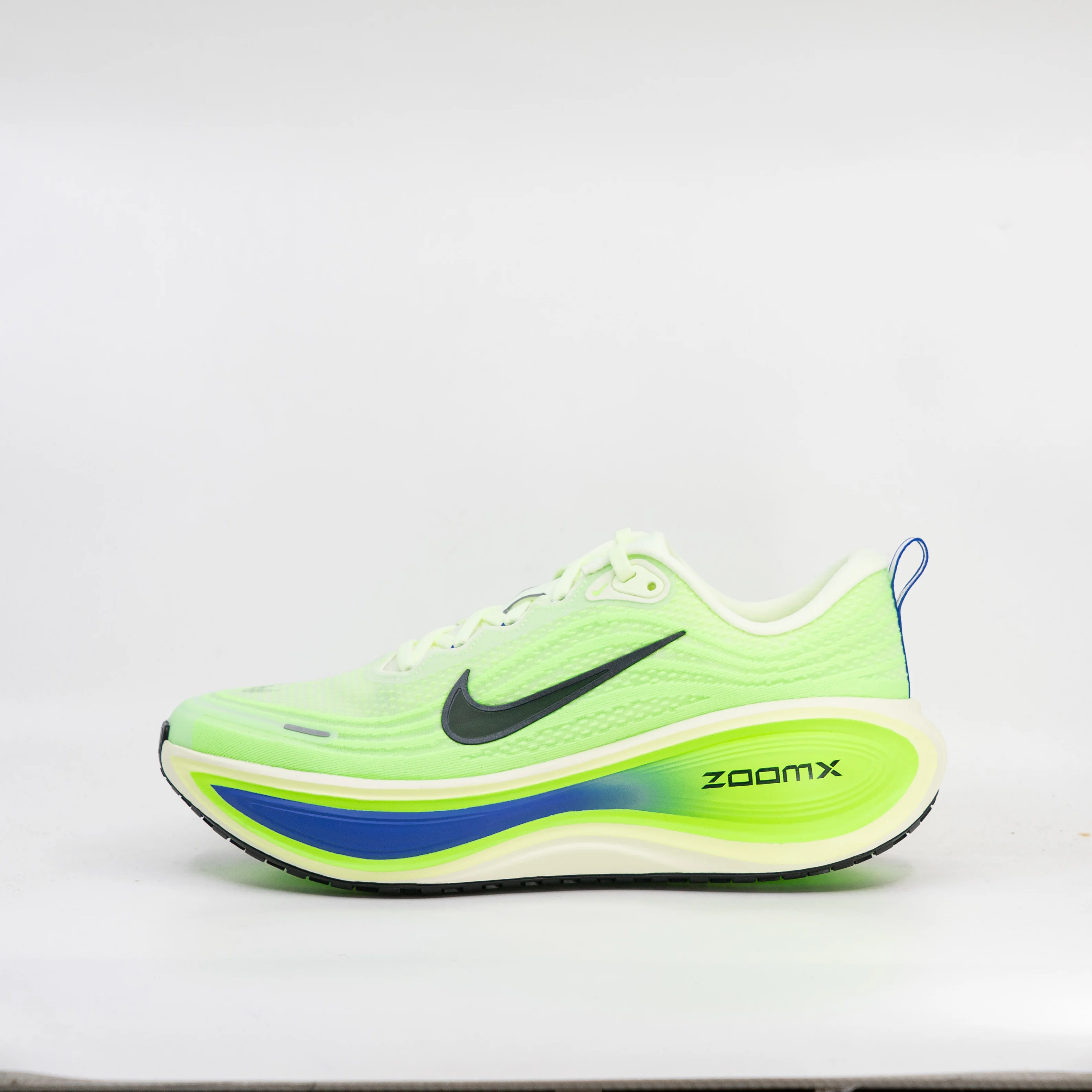 Nike Vomero Plus (D Standard) Mens Volt Tint/Black Spruce - Image 2