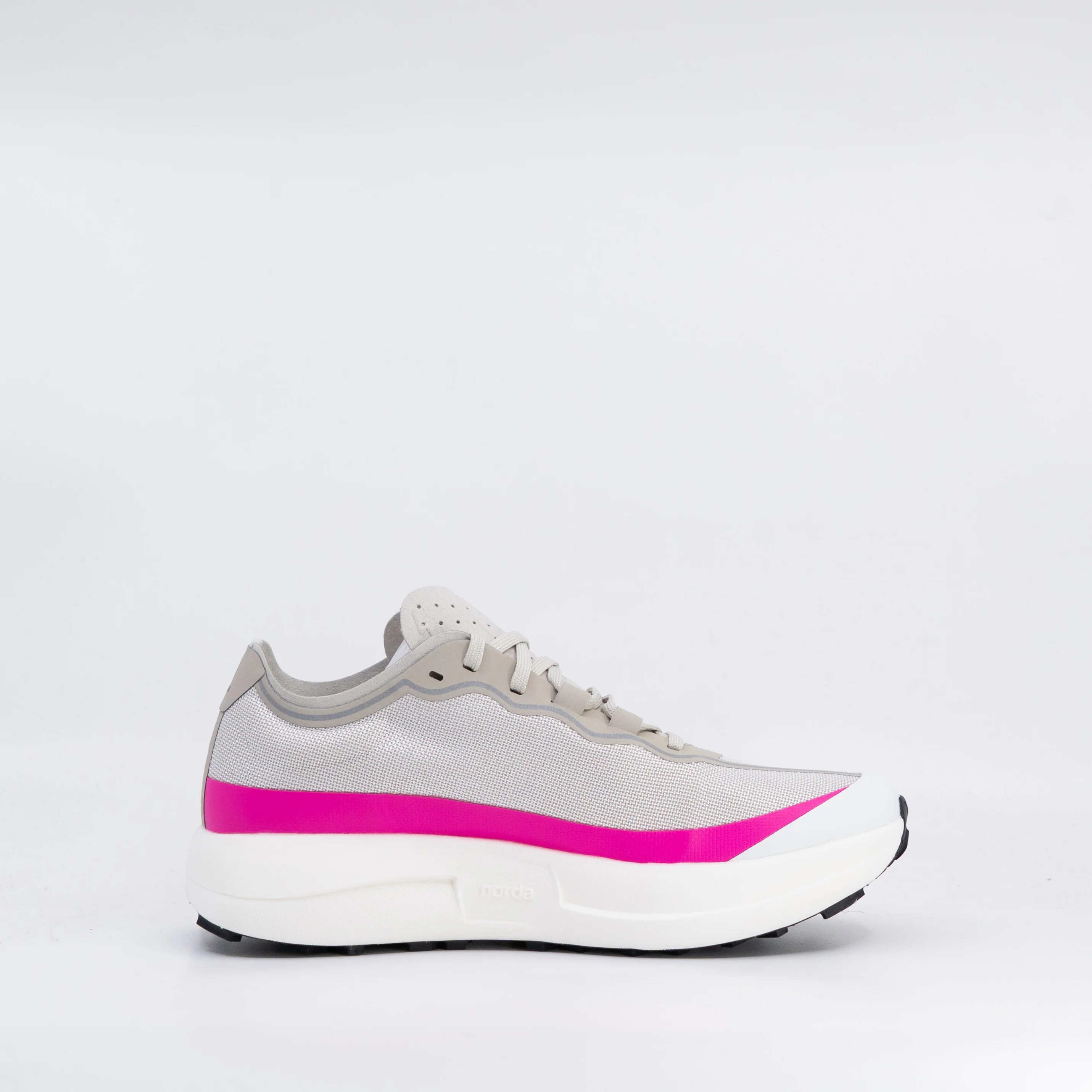 norda 005 (B Standard) Womens Comet - Image 3