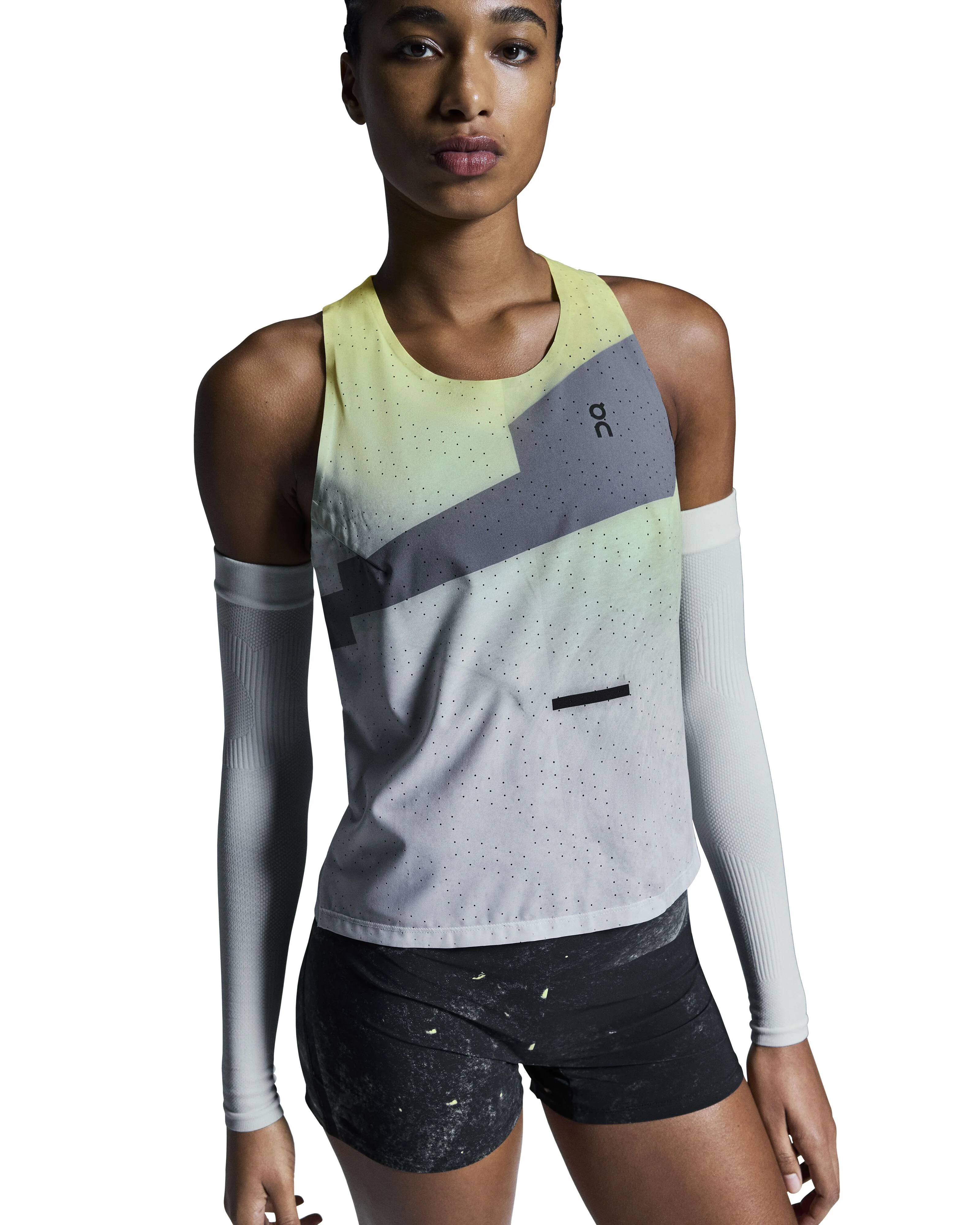 On Race Singlet Womens - Image 2