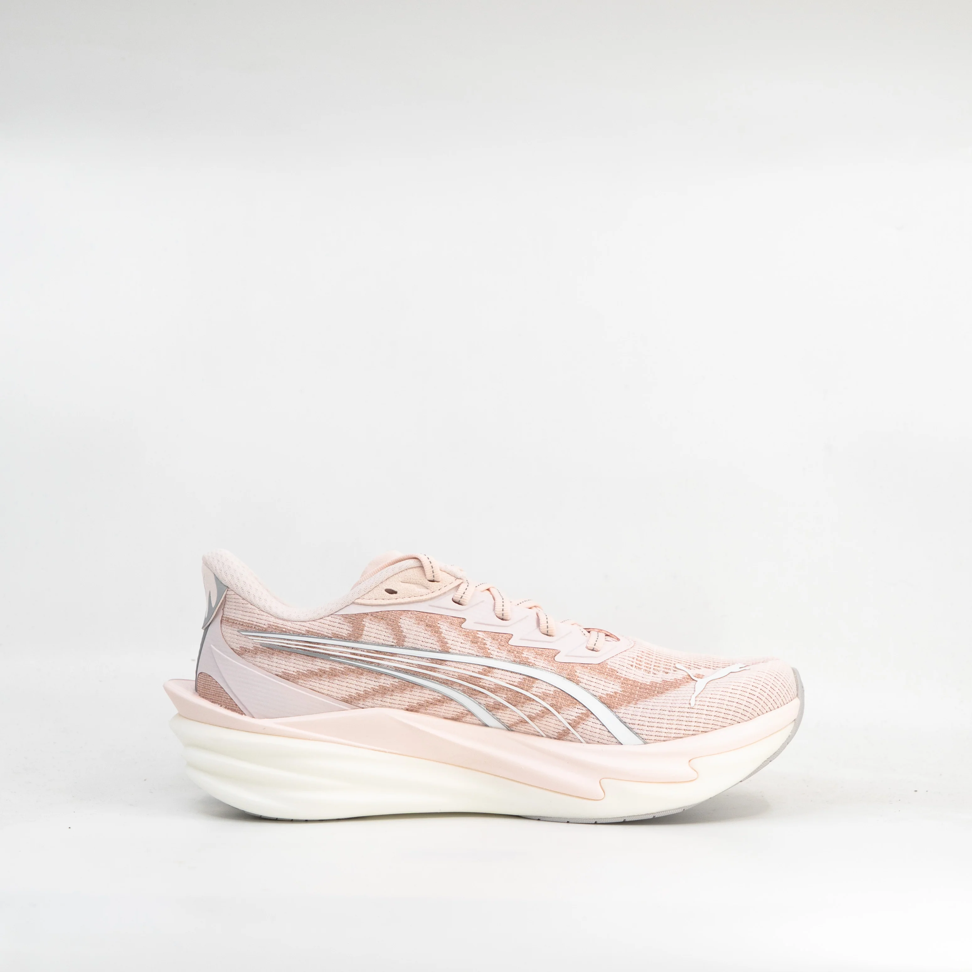 Puma Deviate Nitro 4 (B Standard) Womens Jasmine Flower/White - Image 3