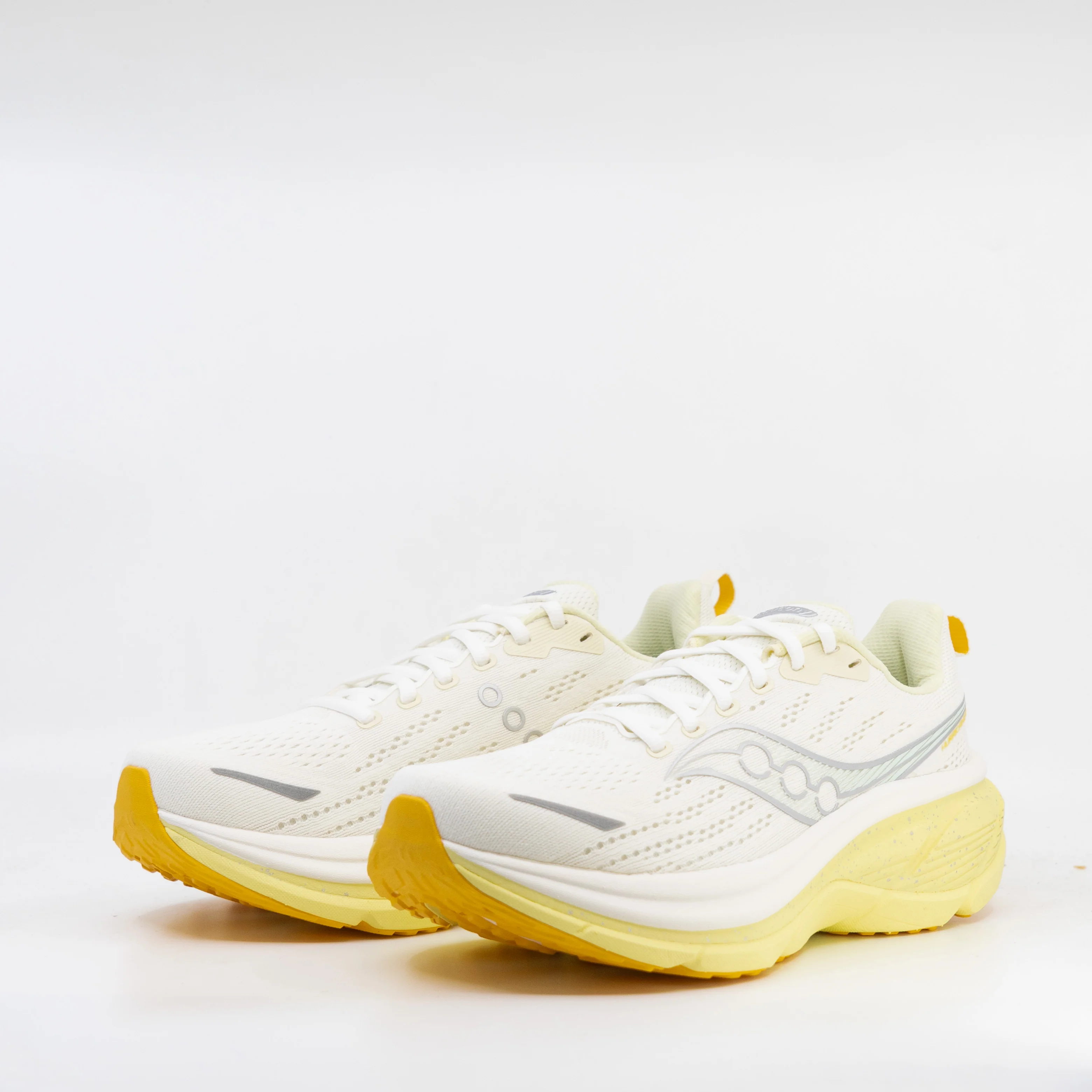 Saucony Hurricane 25 (B Standard) Womens Ivory/Tender