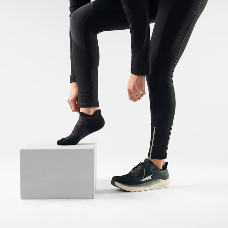 Smartwool Run Targeted Cushion Low Ankle Women's - Black - Image 2