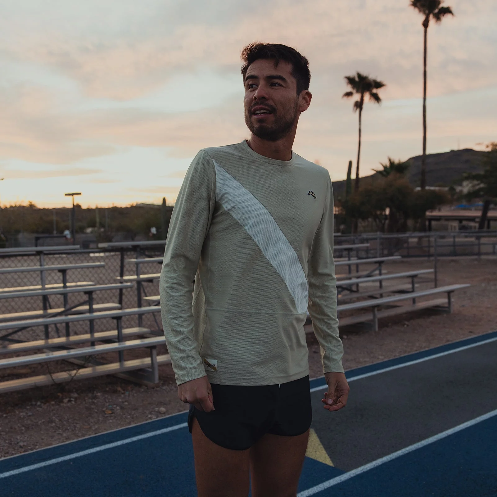 Tracksmith Van Cortlandt Long Sleeve Mens Moss Gray/Antique White - Image 2