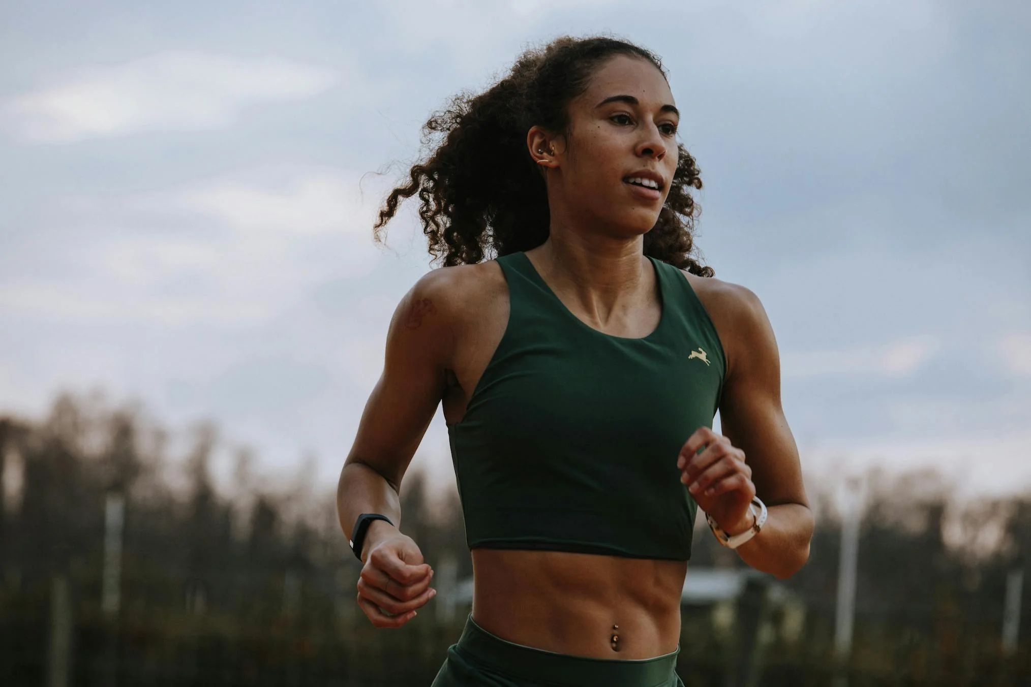 Tracksmith Turnover Crop Top Women - Image 5